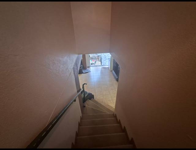 2 BEDROOM DUPLEX FOR SALE IN VAN RIEBEECK PARK